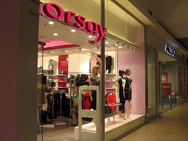 Orsay i trzy style kolekcji: CITY, CASUAL i PARTY. Firma z 30-letnią tradycją