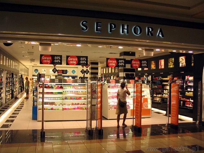 Sephora - perfumeria i konkurent Douglasa. Kosmetyki 30% taniej - lecz zapewne nie ...