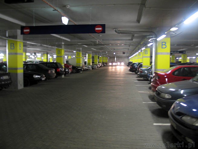 Parking podziemny - jak na pierwszą galerię w Białymstoku jest całkiem OK!. ...
