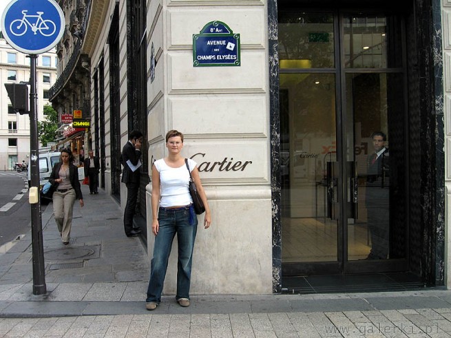 Cartier i Avenue des Champs Elysees