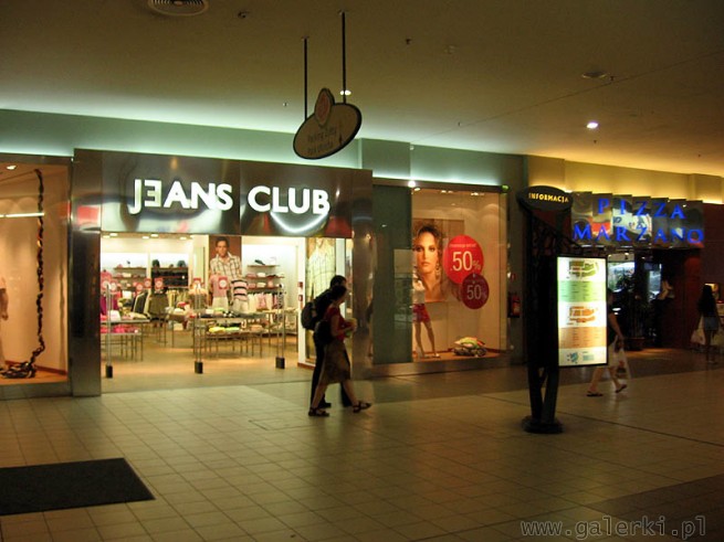 Jeans Club i San Marzano. Jeans Club węgierska firma dotrzymująca kroku dla Reserved. ...