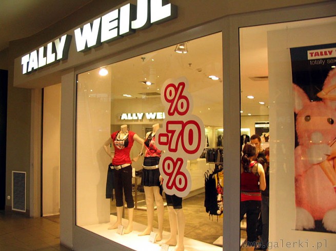 Tally Weijl - marka znana z kontrowersyjnej sytuacji gdy sprzedawczynie w sklepach ...