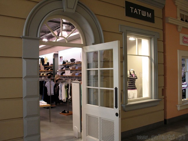 Tatuum, polska marka odzieżowa, której początki sięgają 1997 roku. W Tatuum ...