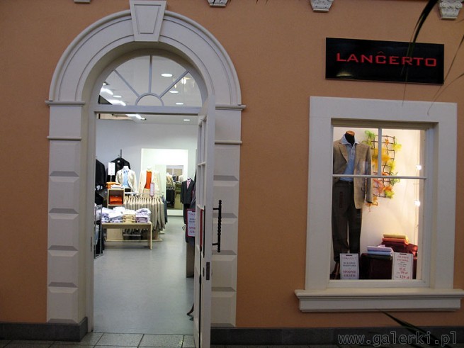 Lancerto - miejski styl od 1998 roku. Sklepy w Polsce, Litwie, Łotwie, Estonii. ...